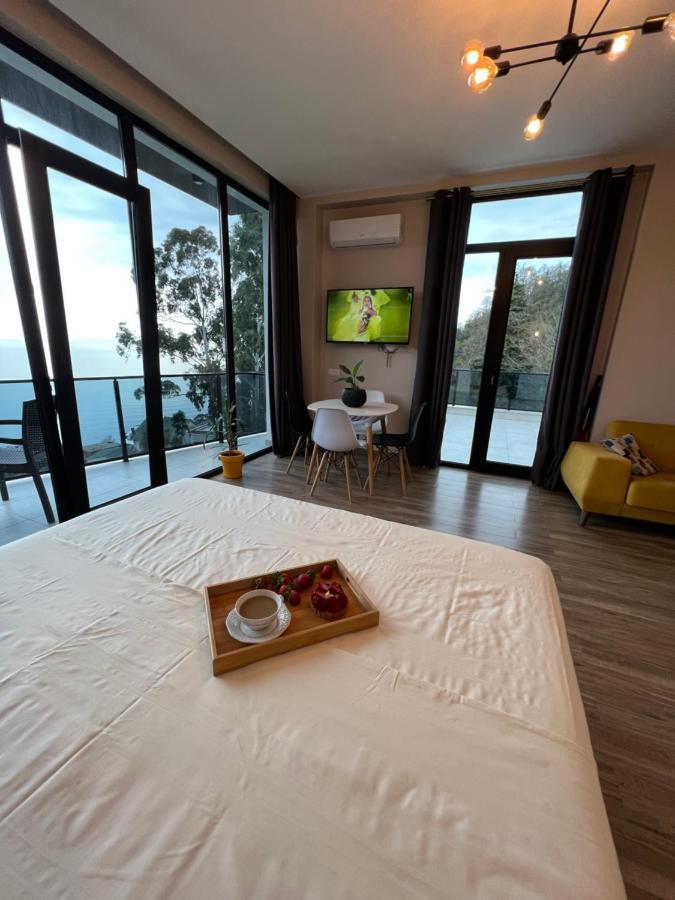 Villa Deluxe Kvariati Luaran gambar
